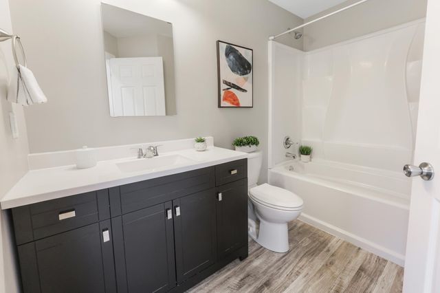 1101 Broadway Avenue S, Sauk Rapids, MN 56379