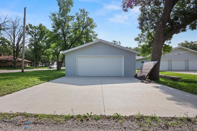 1101 Broadway Avenue S, Sauk Rapids, MN 56379