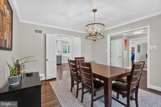 6720 NEWBOLD DR, Bethesda, MD 20817