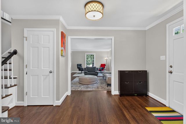 6720 NEWBOLD DR, Bethesda, MD 20817