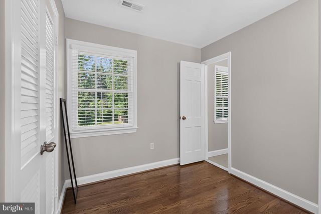 6720 NEWBOLD DR, Bethesda, MD 20817