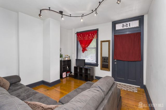 156 Washington Street, Trenton, NJ 08611