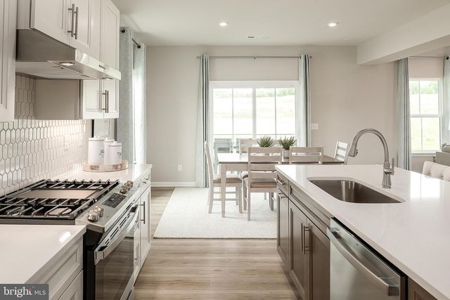 1010 WALLACE WAY, Ranson, WV 25438