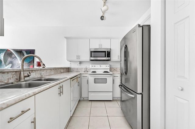 10934 SW 247th Ter 10934, Homestead, FL 33032