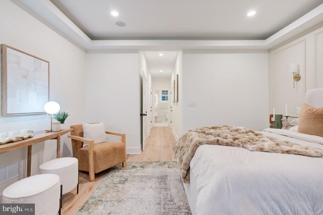 2621 E HUNTINGDON ST, Philadelphia, PA 19125