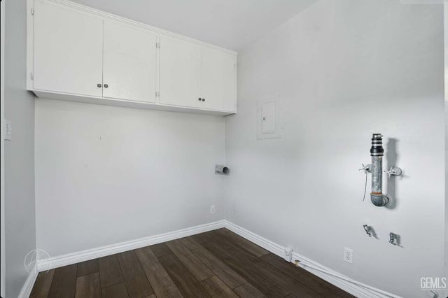 2441 Cedar Street, Bakersfield, CA 93301