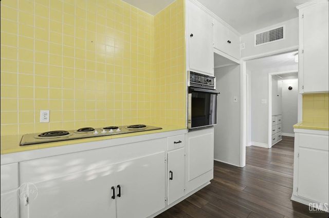 2441 Cedar Street, Bakersfield, CA 93301