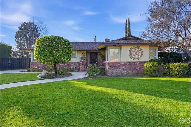 2441 Cedar Street, Bakersfield, CA 93301