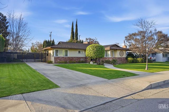 2441 Cedar Street, Bakersfield, CA 93301