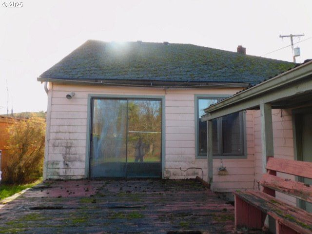 537 W 14TH Ave, Eugene, OR 97401