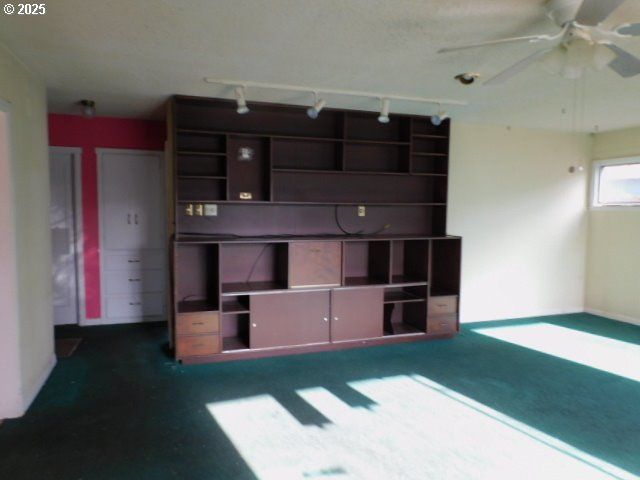 537 W 14TH Ave, Eugene, OR 97401