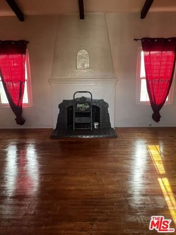 1429 W 94th Place, Los Angeles, CA 90047