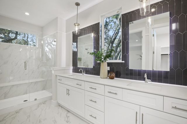 2167 Quiet Stables CIR, Cedar Park, TX 78613