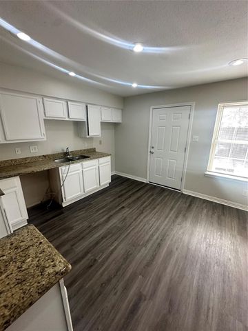 2268 Colony Court, Dallas, TX 75235