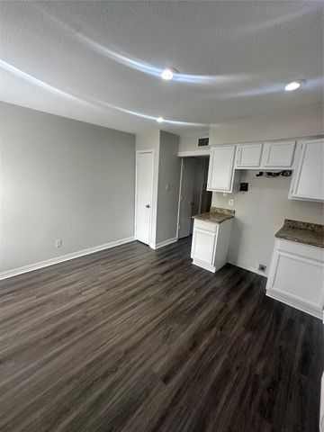 2268 Colony Court, Dallas, TX 75235
