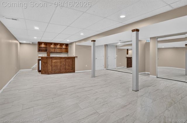 2834 Rossmoor Circle, Bloomfield Hills, MI 48302