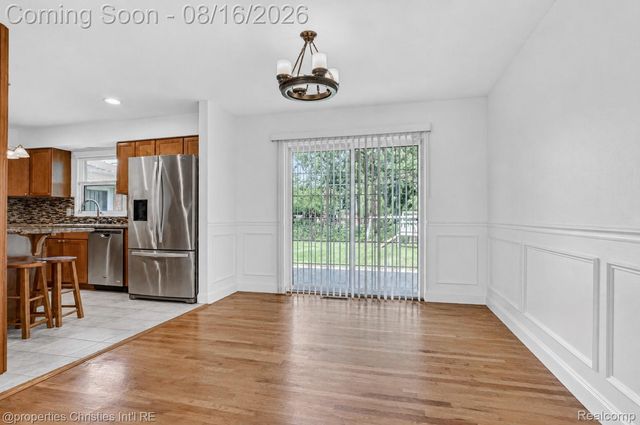 2834 Rossmoor Circle, Bloomfield Hills, MI 48302