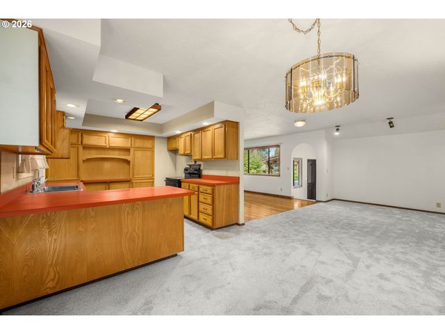 7245 N MACRUM Ave, Portland, OR 97203