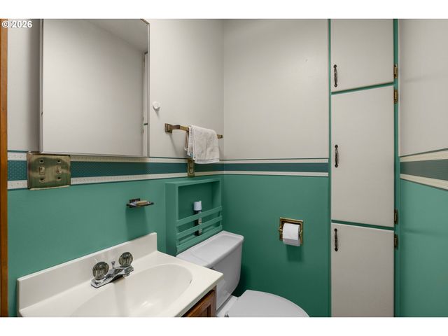 7245 N MACRUM Ave, Portland, OR 97203