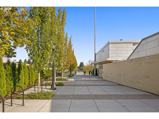 7245 N MACRUM Ave, Portland, OR 97203