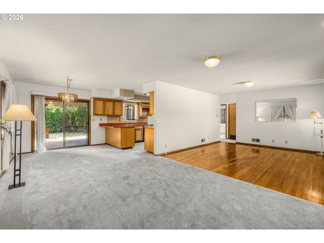 7245 N MACRUM Ave, Portland, OR 97203