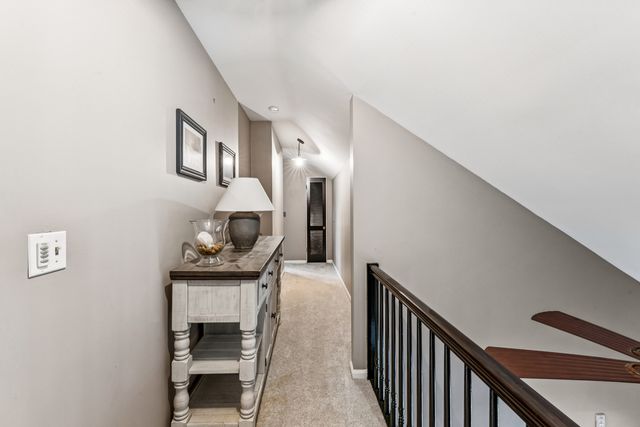 3300 Overland Pass, Northbrook, IL 60062