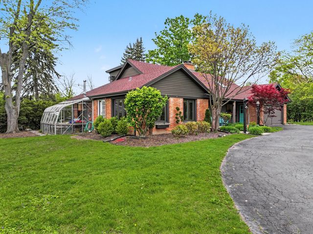3300 Overland Pass, Northbrook, IL 60062