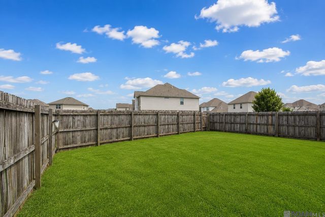 1420 Spanish Lakes Ave, St Gabriel, LA 70776