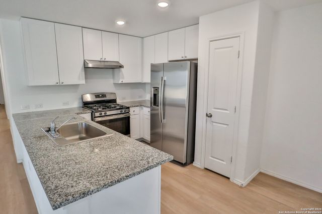 5950 FRISBEE PATH, Converse, TX 78109