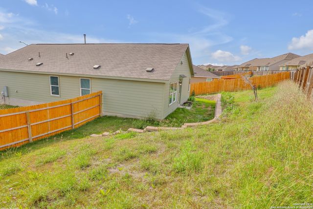 5950 FRISBEE PATH, Converse, TX 78109