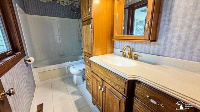 5432 Brookshire Drive, Monroe Twp, MI 48161