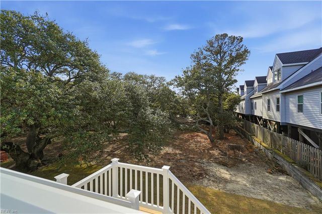 861 Little Bay AVE, Norfolk, VA 23503