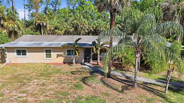 4585 16th AVE SE, Naples, FL 34117