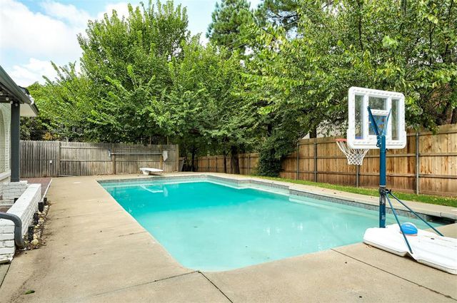 709 Timber Ridge Drive, Edmond, OK 73034