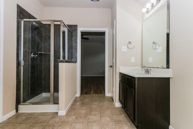 429 De Coster Boulevard, Alvin, TX 77511