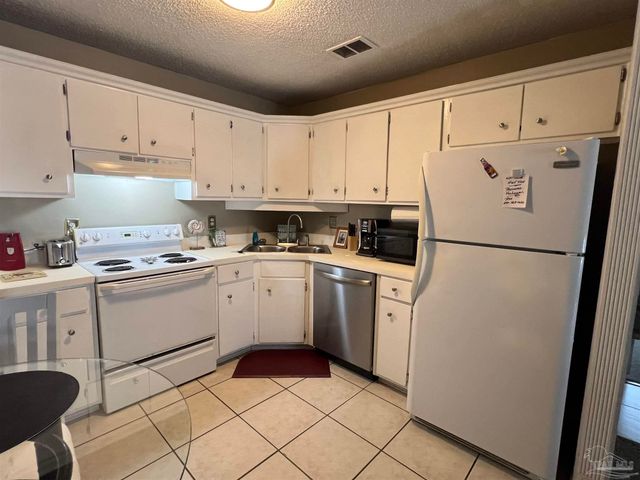 1301 Redwood Ln H, Gulf Breeze, FL 32563