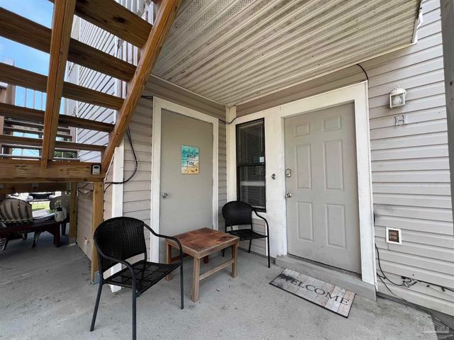 1301 Redwood Ln H, Gulf Breeze, FL 32563
