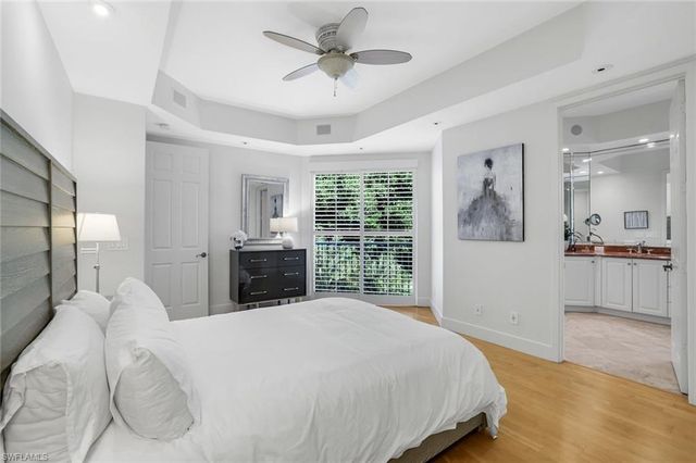 1560 Clermont Dr Unit 201, Naples, FL 34109