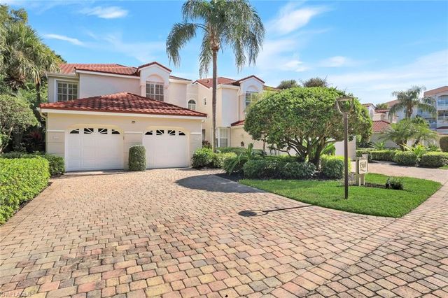 1560 Clermont Dr Unit 201, Naples, FL 34109