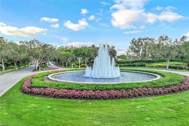 1560 Clermont Dr Unit 201, Naples, FL 34109