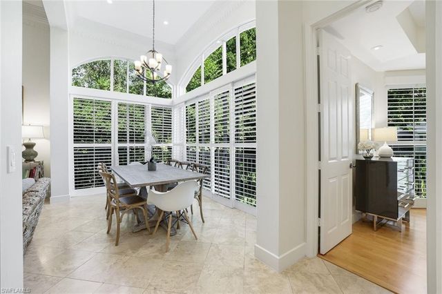 1560 Clermont Dr Unit 201, Naples, FL 34109