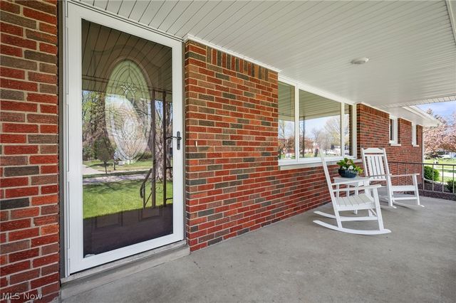 4561 Newbury Drive, Vermilion, OH 44089