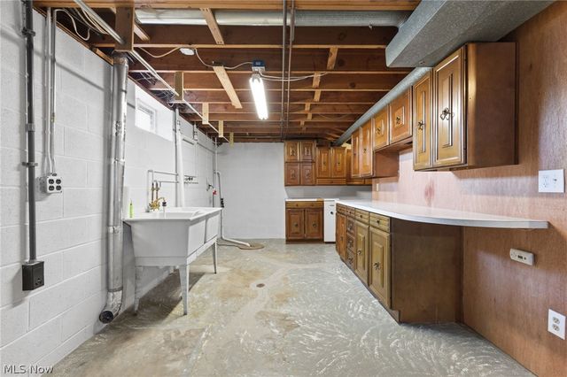 4561 Newbury Drive, Vermilion, OH 44089
