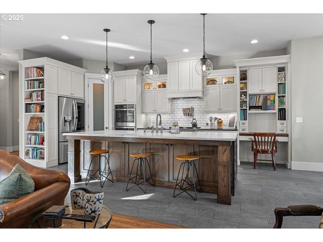 26810 Ne 77TH St, Vancouver, WA 98682