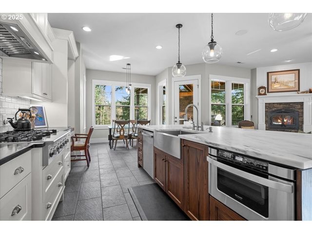 26810 Ne 77TH St, Vancouver, WA 98682