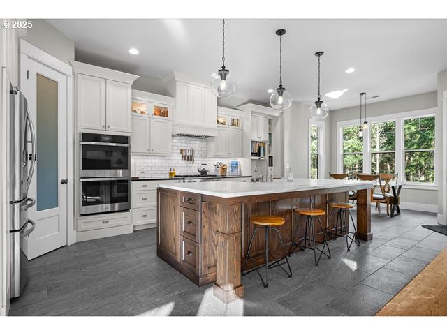 26810 Ne 77TH St, Vancouver, WA 98682