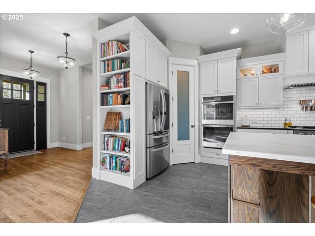 26810 Ne 77TH St, Vancouver, WA 98682