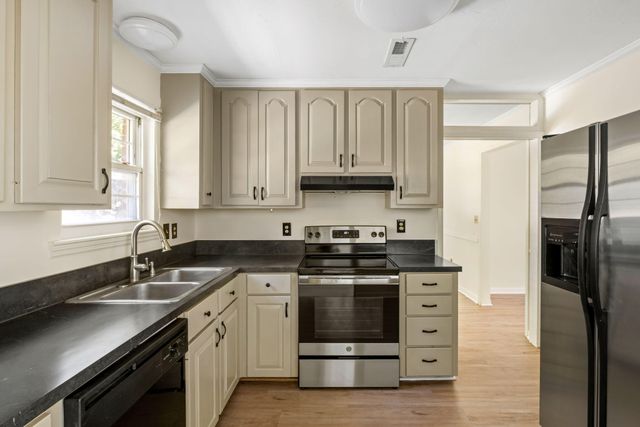 1932 Sunnyvale Avenue, Charleston, SC 29414