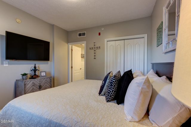 820 Golf View Boulevard, Pigeon Forge, TN 37863