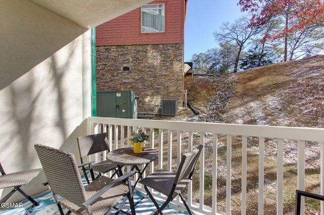 820 Golf View Boulevard, Pigeon Forge, TN 37863